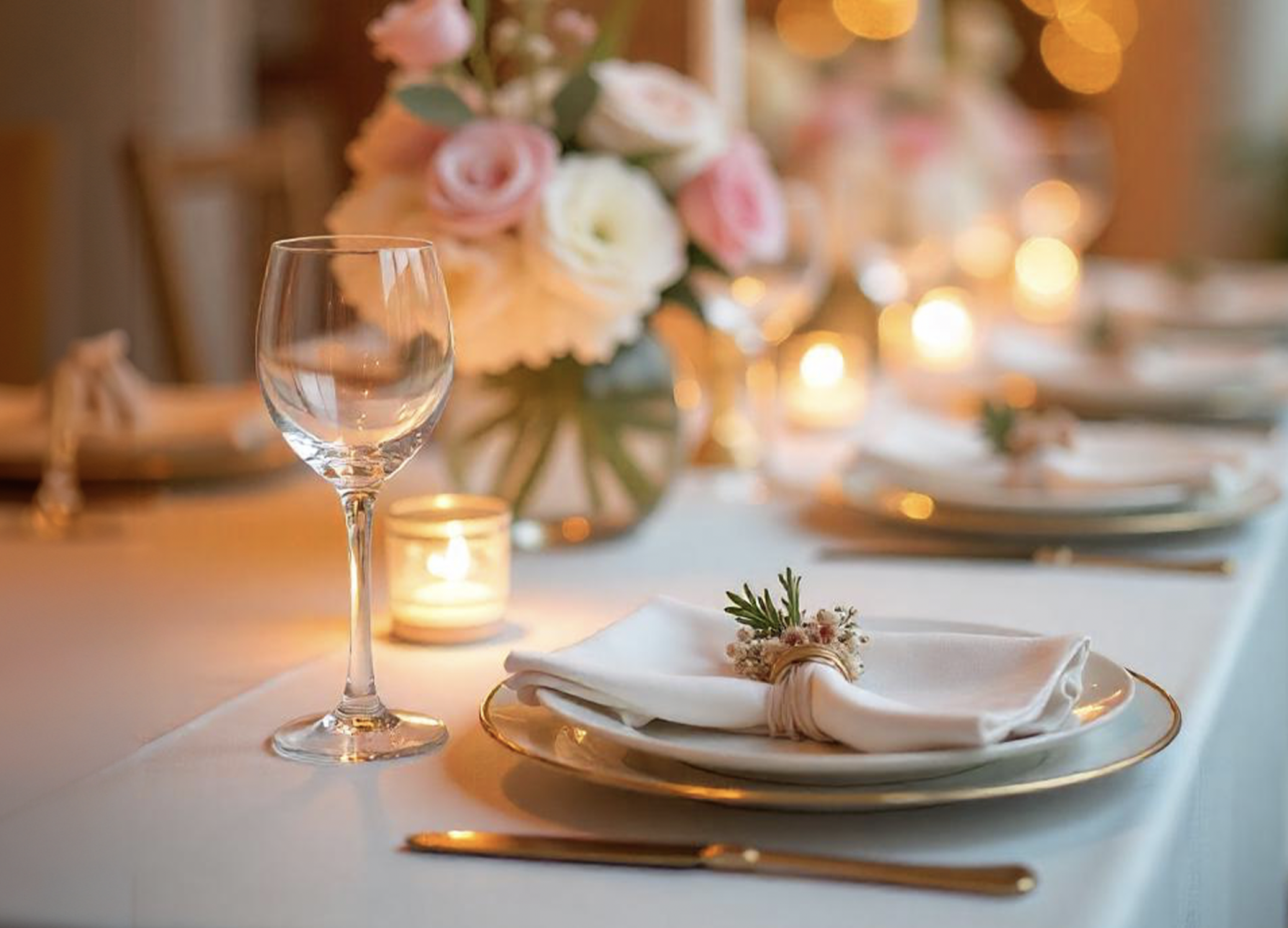 Albodour Hall, a stylish and versatile hall ideal for sophisticated weddings and joyful receptions, combining modern design with flexible arrangements to suit your celebration.