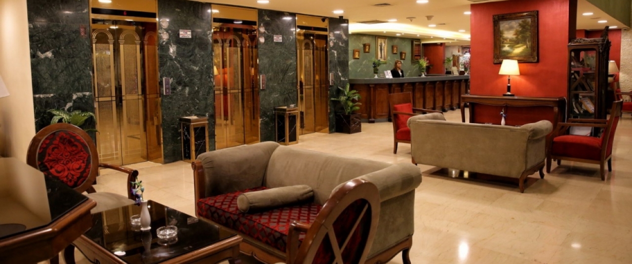 Al Fanar Palace Hotel Home